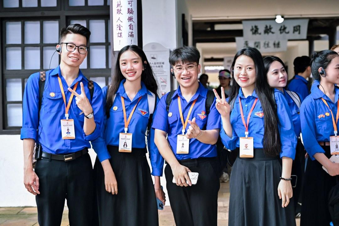 200名來自越南胡志明共青團中央的青少年代表齊聚廣州開啟“紅色研學(xué)之旅”。